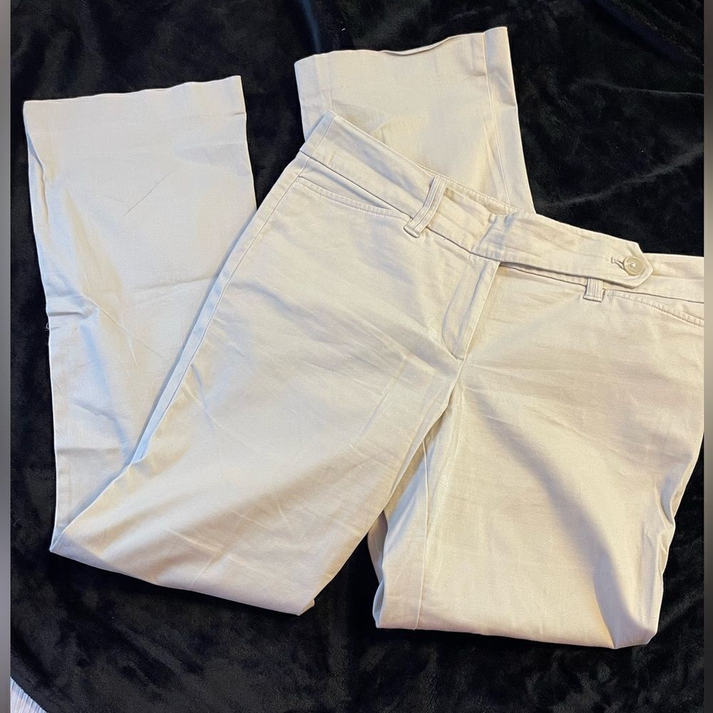 Loft khaki pants straight leg, size 6